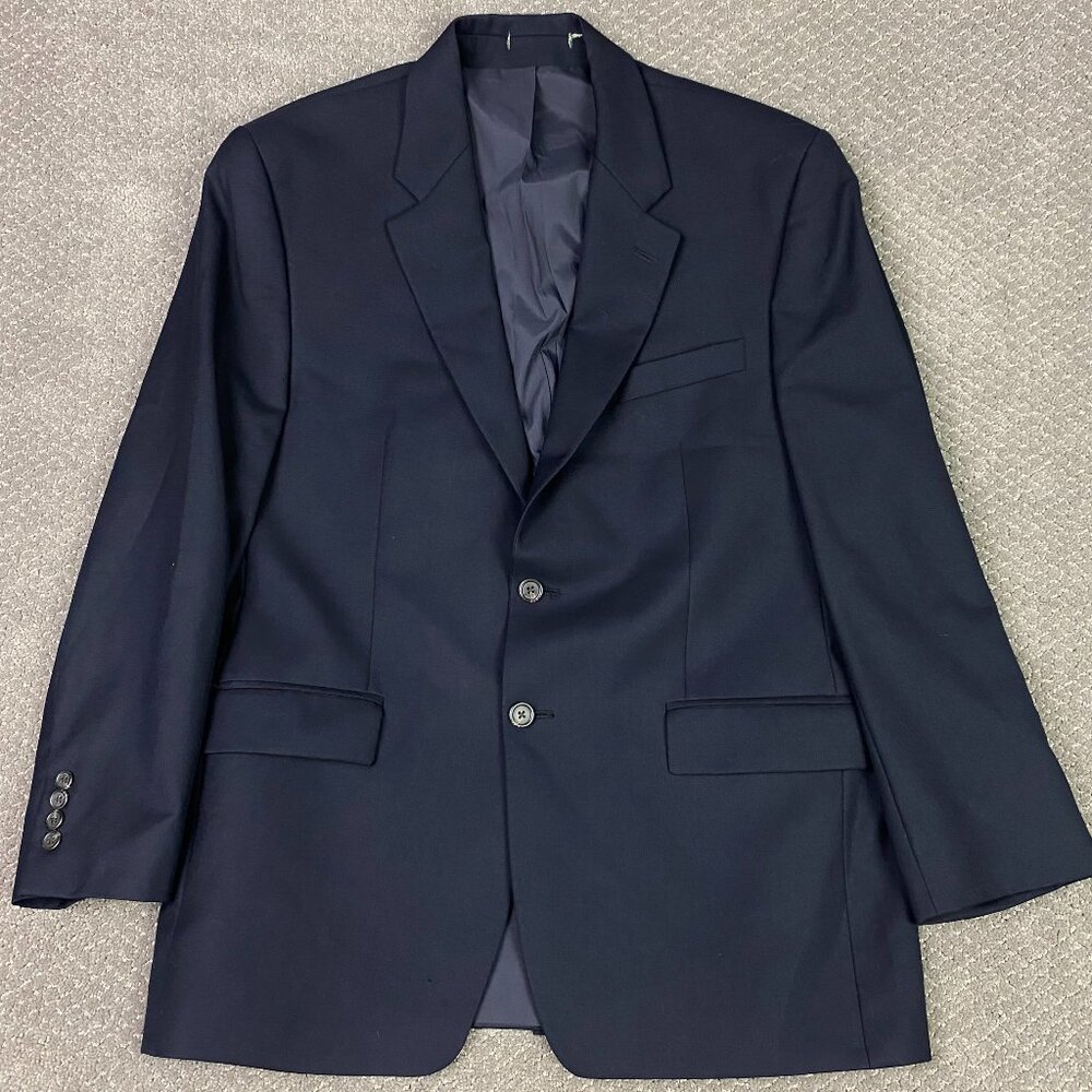 Classic Men's Navy Blazer - Timeless Two-Button Suit Jacket